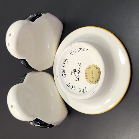 BORGIOLI CERAMICS (Italy) Salt/Pepper Set Hand painted 'Black Pomegranate' - Picture 9 of 13